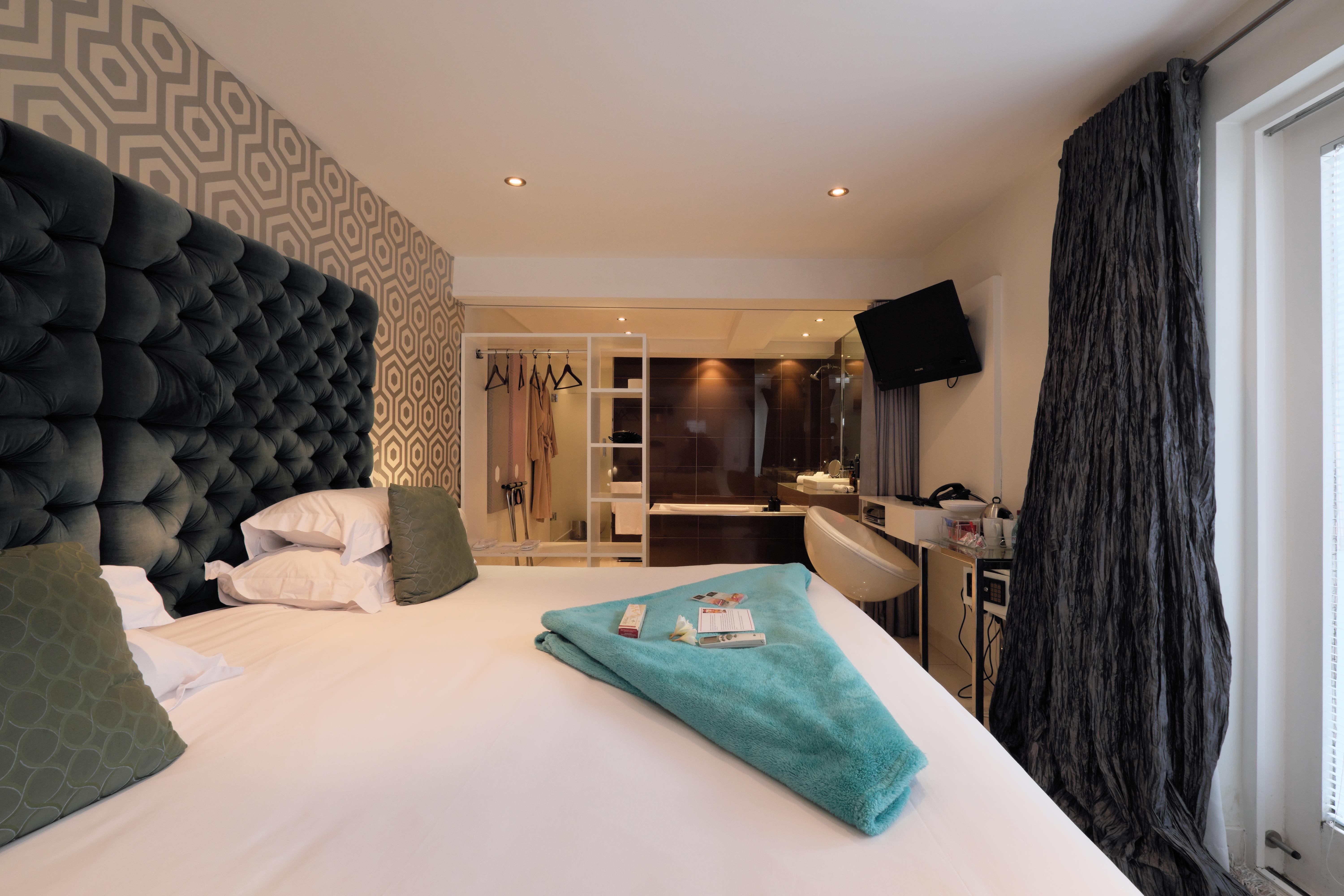 Zest Boutique By The Living Journey Collection Hotel 5*
